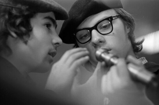 School students choose career