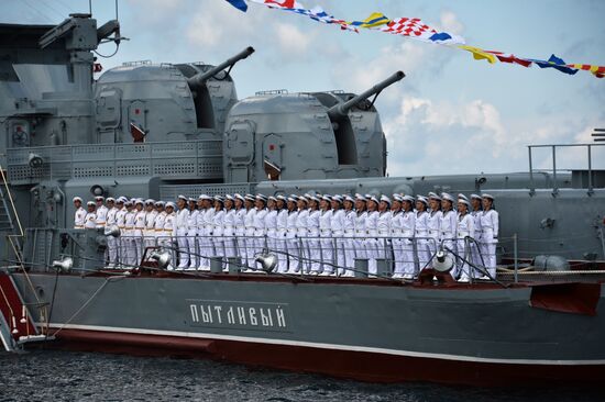 Russian regions stage rehearsals of Navy Day parade