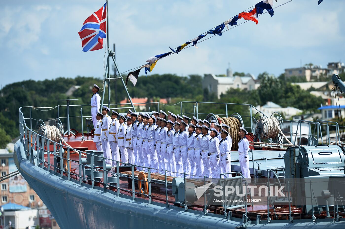 Russian regions stage rehearsals of Navy Day parade