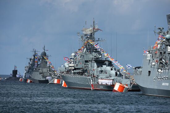 Russian regions stage rehearsals of Navy Day parade