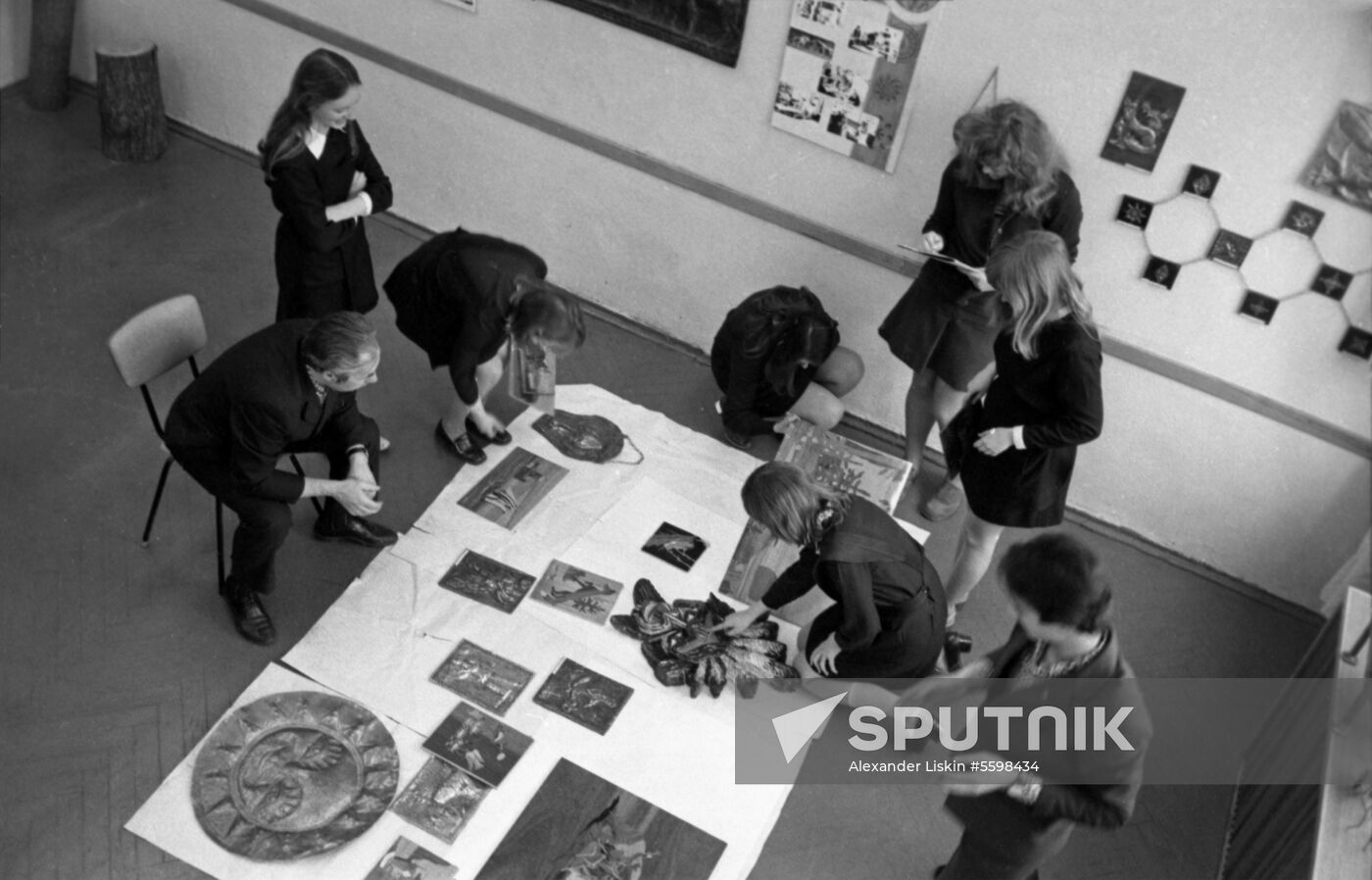 School students choose career