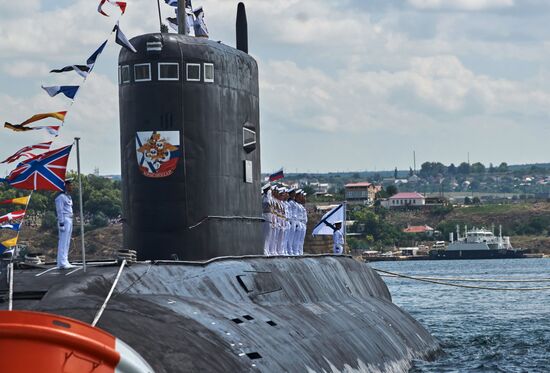 Russian regions stage rehearsals of Navy Day parade