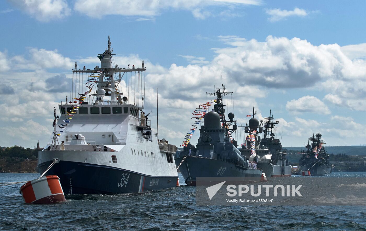 Russian regions stage rehearsals of Navy Day parade