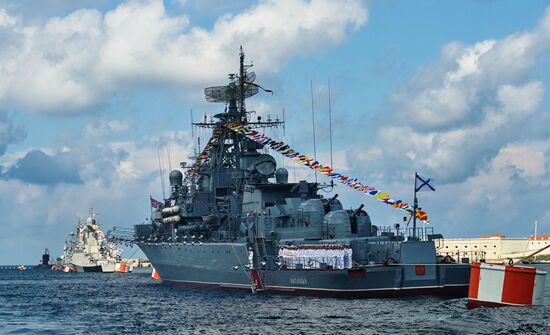 Russian regions stage rehearsals of Navy Day parade