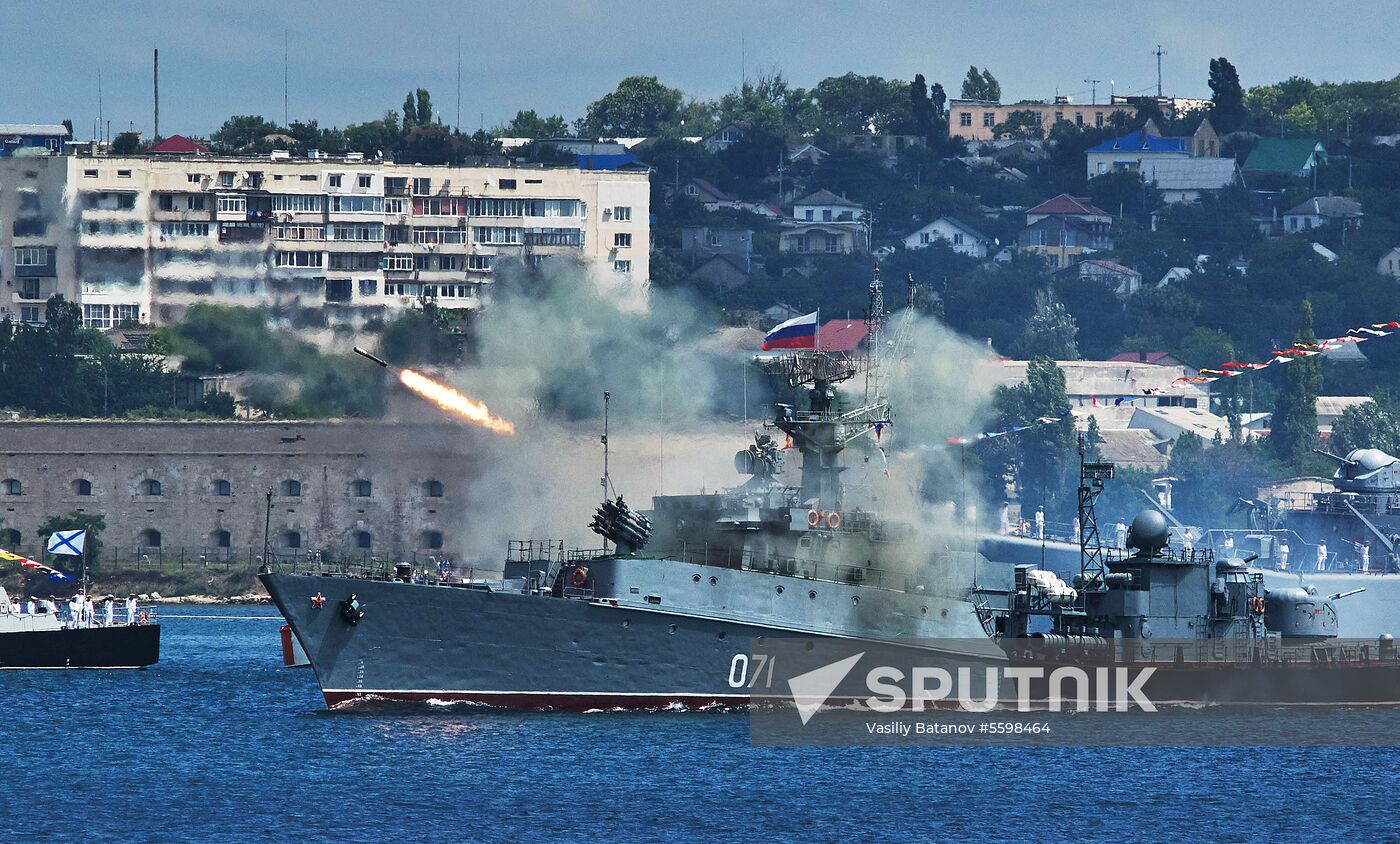 Russian regions stage rehearsals of Navy Day parade