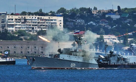 Russian regions stage rehearsals of Navy Day parade