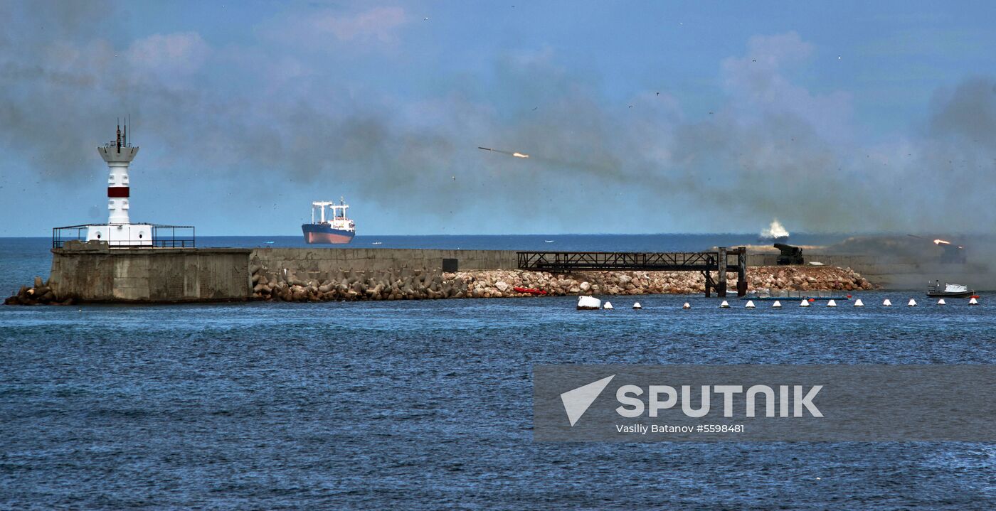 Russian regions stage rehearsals of Navy Day parade