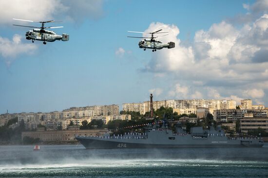 Russian regions stage rehearsals of Navy Day parade