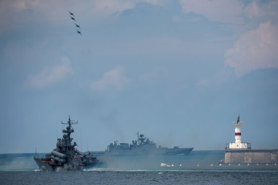 Russian regions stage rehearsals of Navy Day parade