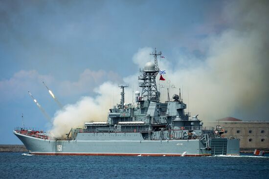 Russian regions stage rehearsals of Navy Day parade