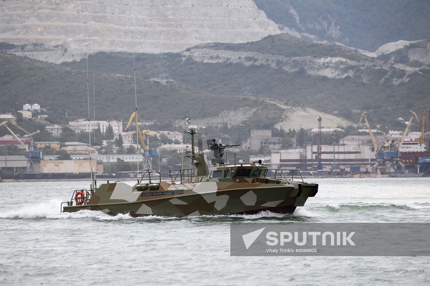 Russian regions stage rehearsals of Navy Day parade