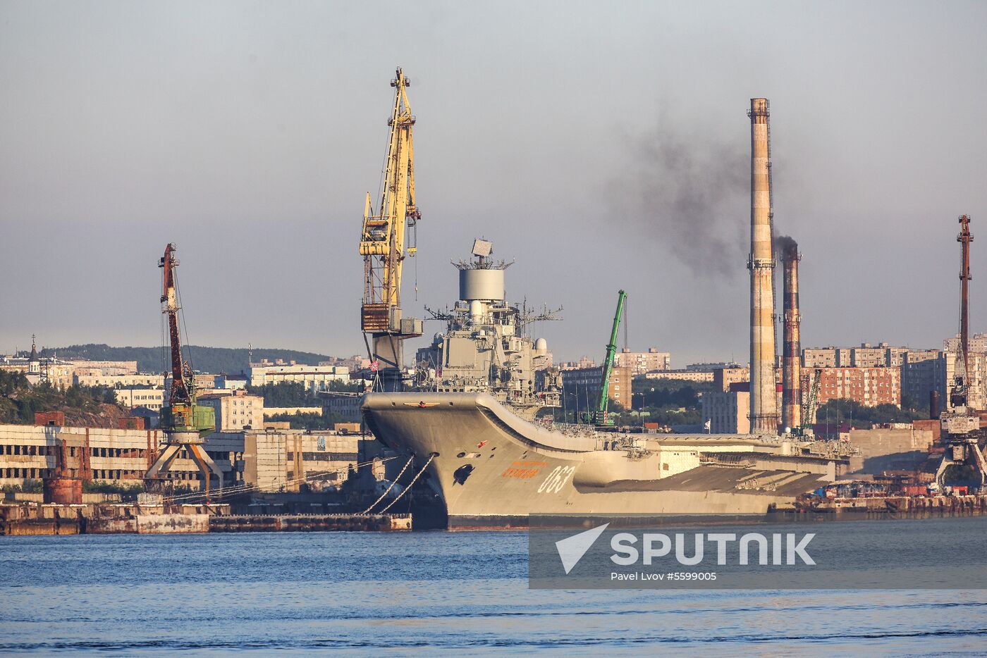 Air-capable cruiser Soviet Fleet Admiral Kuznetsov