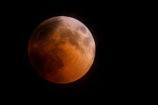 Total lunar eclipse