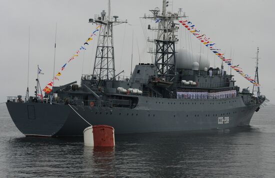 Full rehearsal for Russian Navy Day parade in Vladivostok