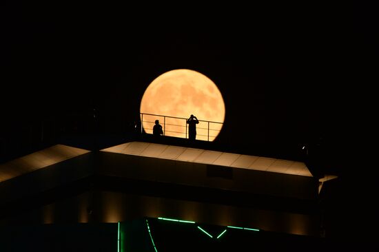 Total lunar eclipse