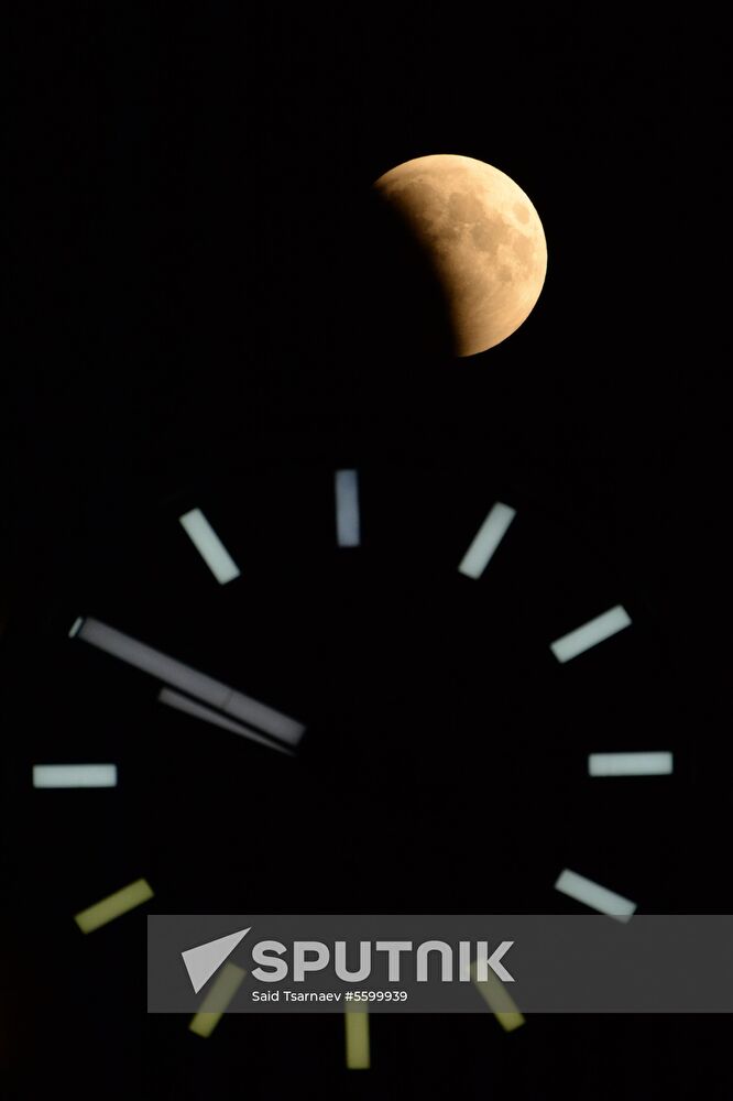 Total lunar eclipse