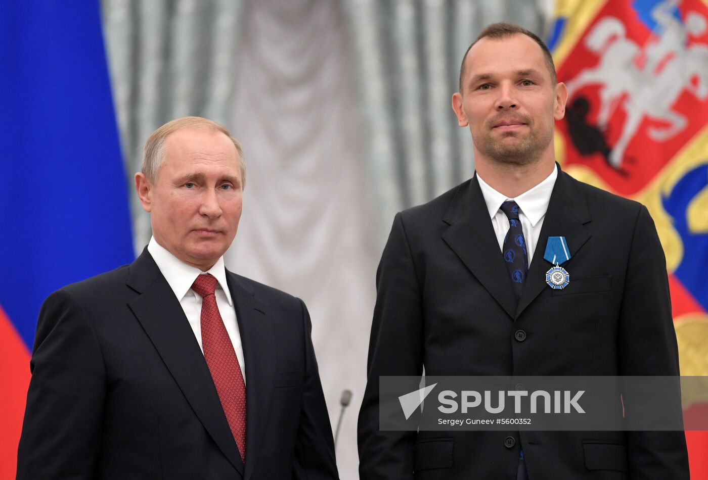 President Putin presents state decorations to Russian national footabll team