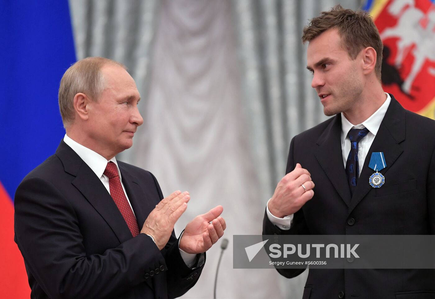 President Putin presents state decorations to Russian national footabll team
