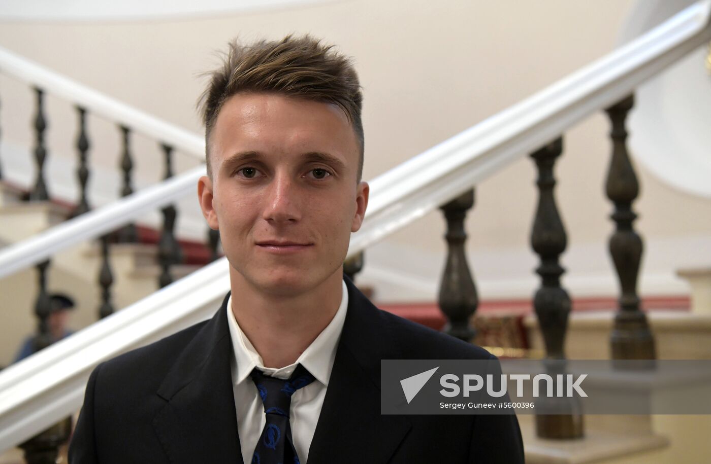 President Putin presents state decorations to Russian national footabll team