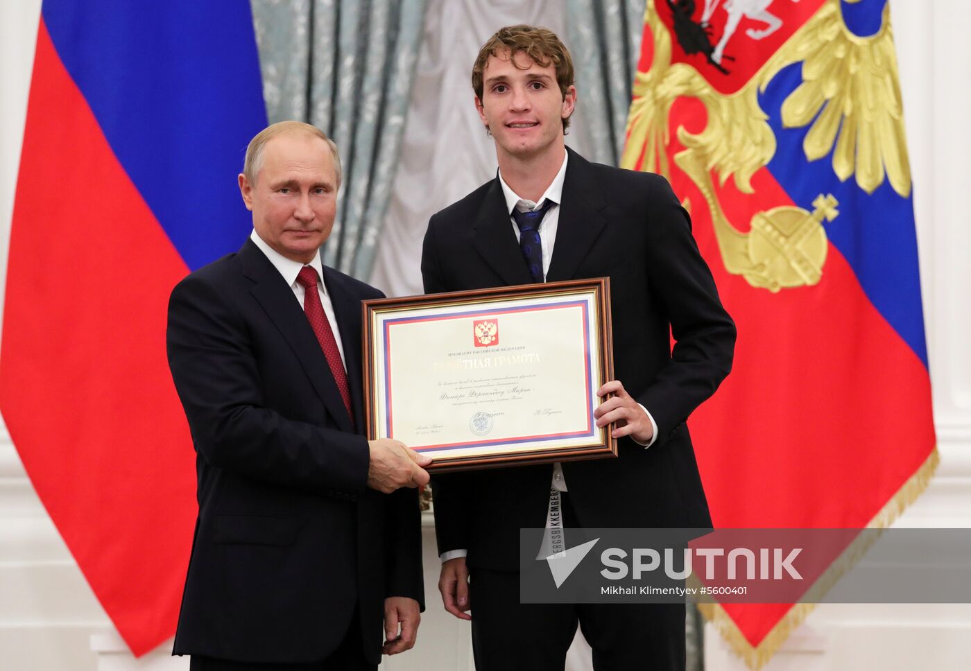 President Putin presents state decorations to Russian national footabll team