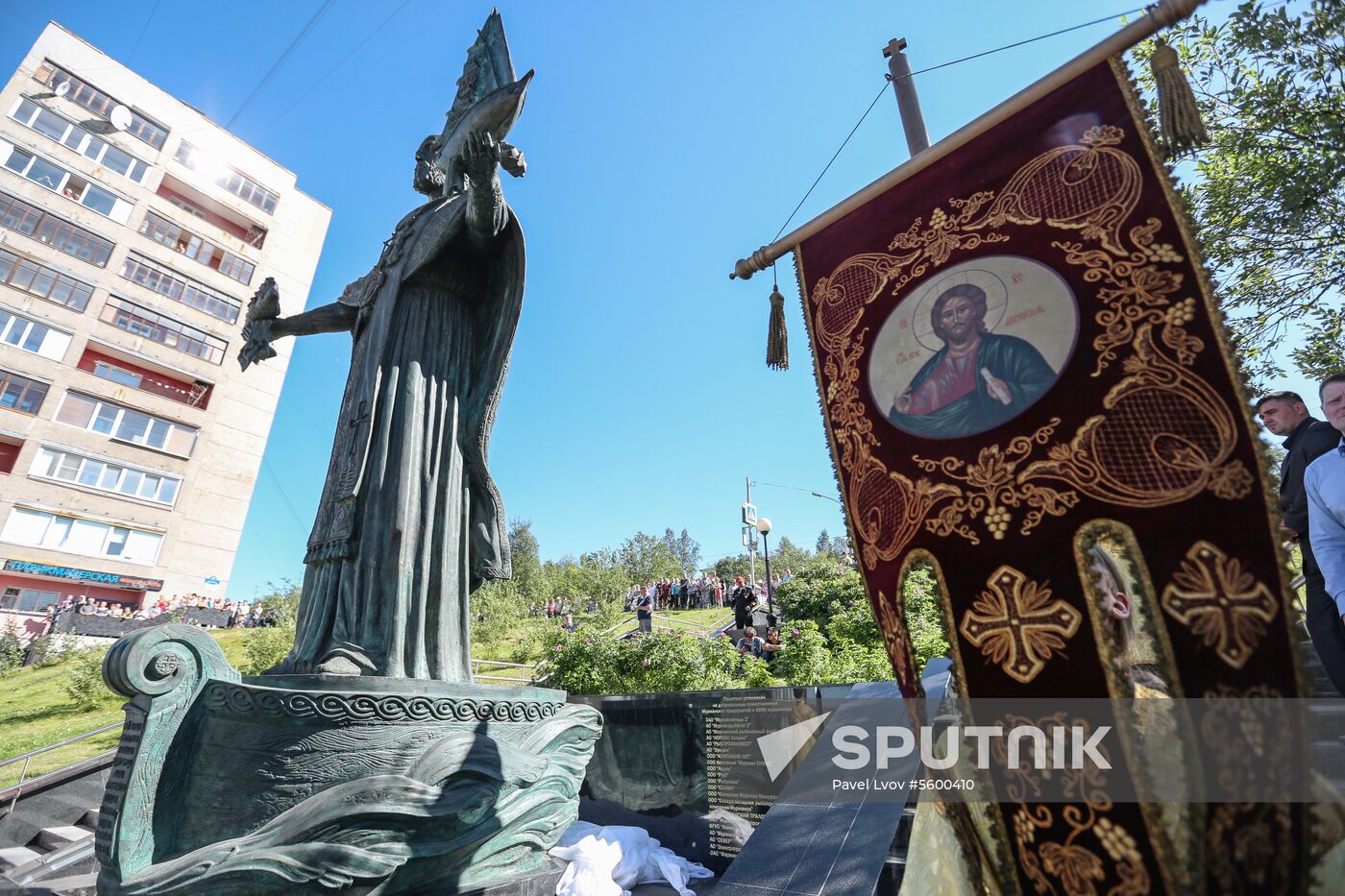 Monument to St Nicholas unveiled