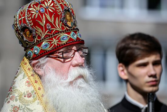 Monument to St Nicholas unveiled