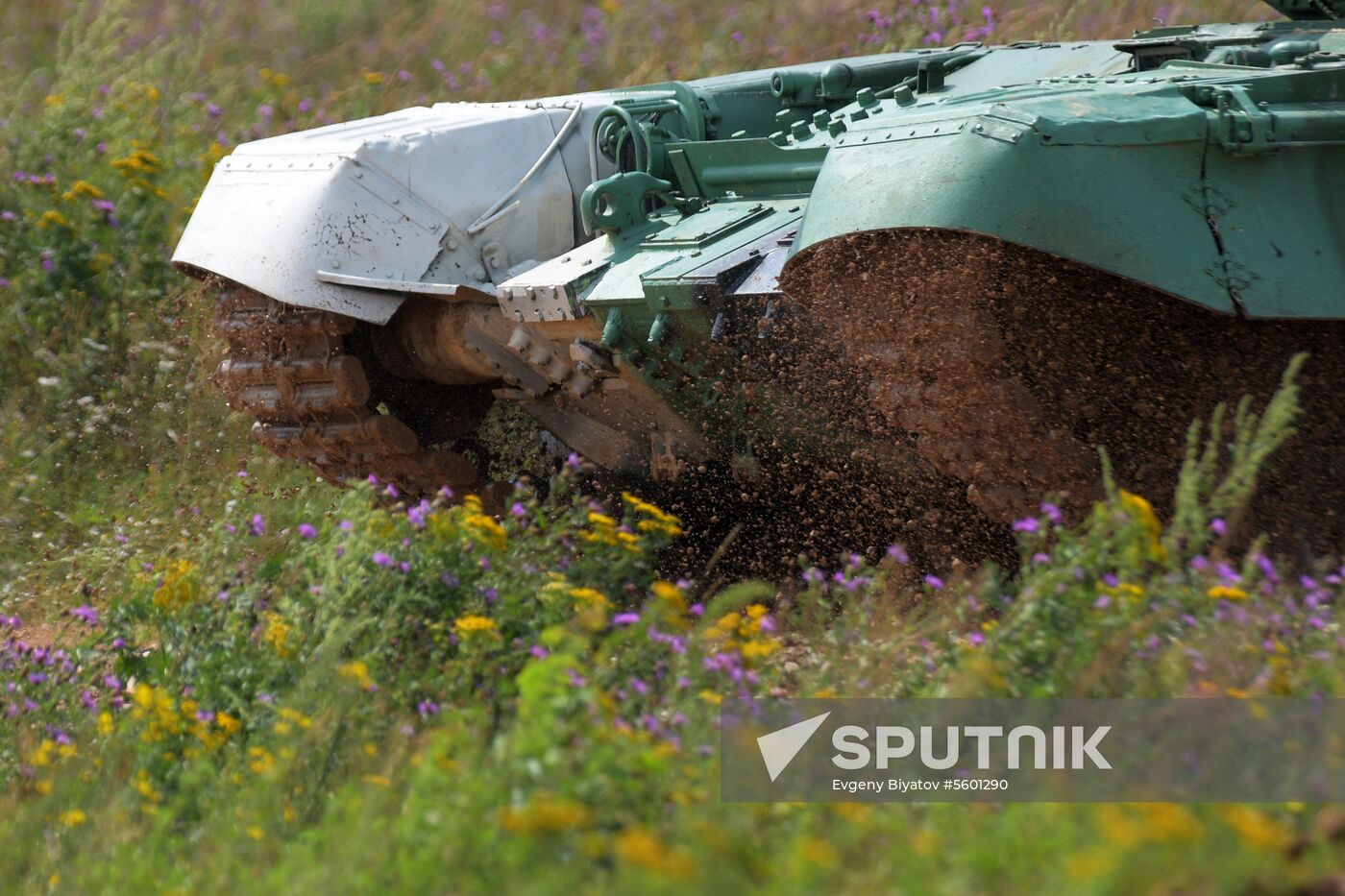 Tank Biathlon 2018. Individual race. Stage one