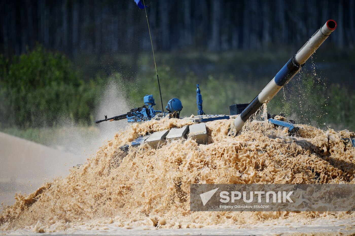 2018 Tank Biathlon. Individual race. Round one