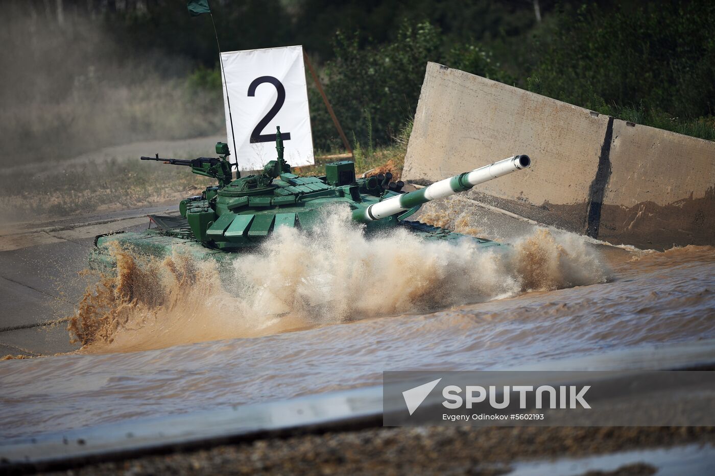 2018 Tank Biathlon. Individual race. Round one