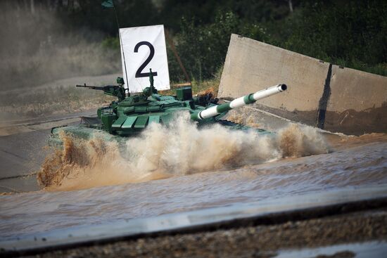 2018 Tank Biathlon. Individual race. Round one