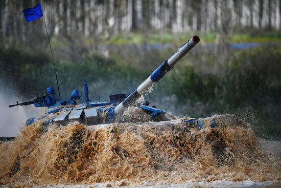 2018 Tank Biathlon. Individual race. Round one