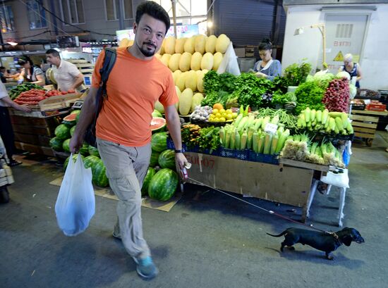 Watermelons go on sale in Moscow