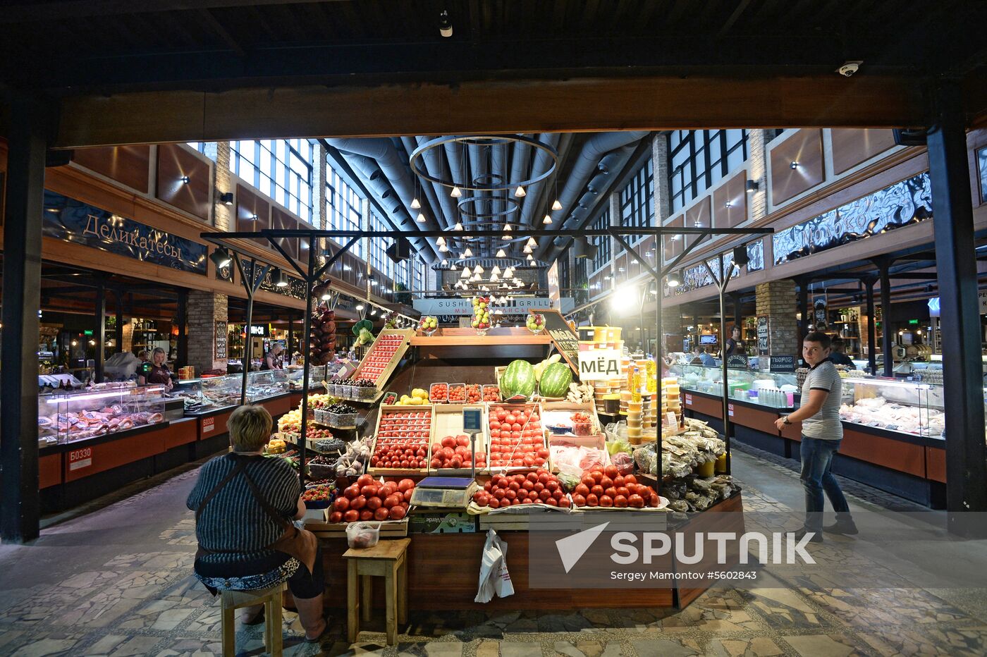 Watermelons go on sale in Moscow