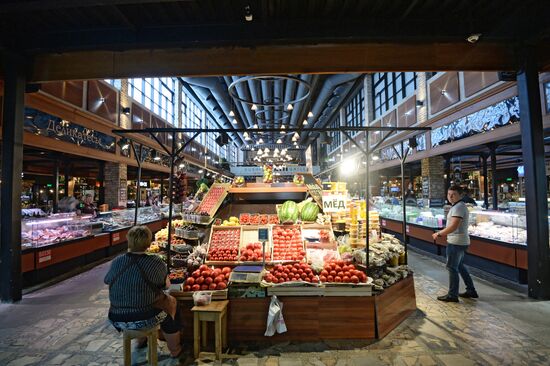 Watermelons go on sale in Moscow
