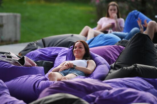 Outdoor cinemas open in Moscow parks