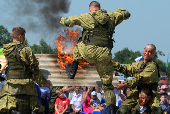 Paratroopers Day celebrations in Russian regions