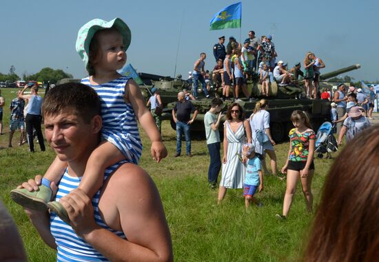 Paratroopers Day celebrations in Russian regions