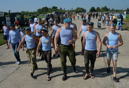 Paratroopers Day celebrations in Russian regions