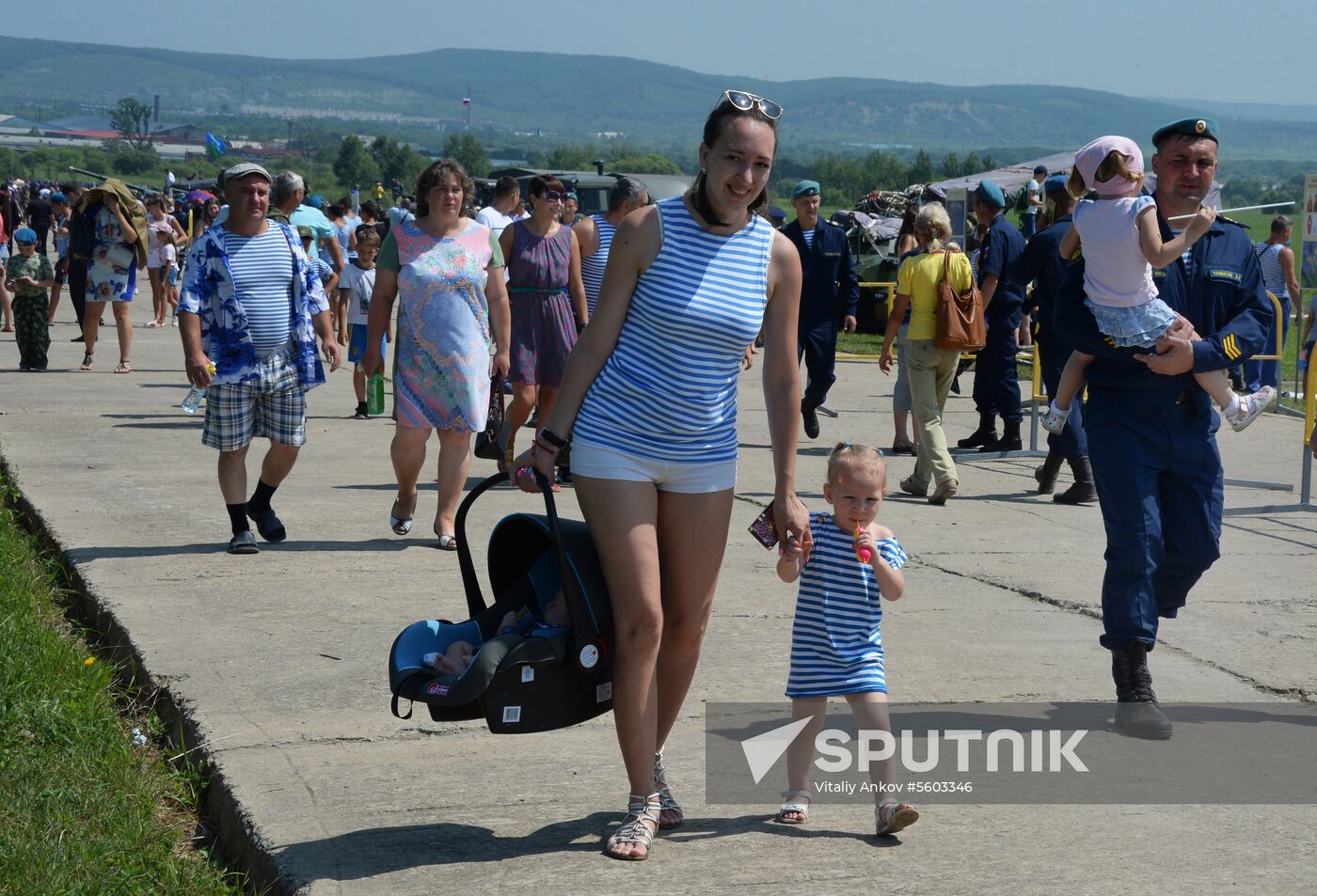 Paratroopers Day celebrations in Russian regions