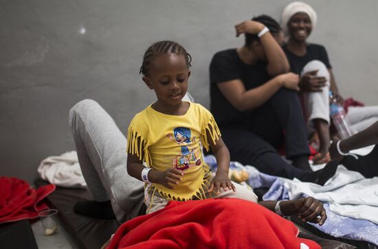 Migrants from Africa and Arab countries land in Spain
