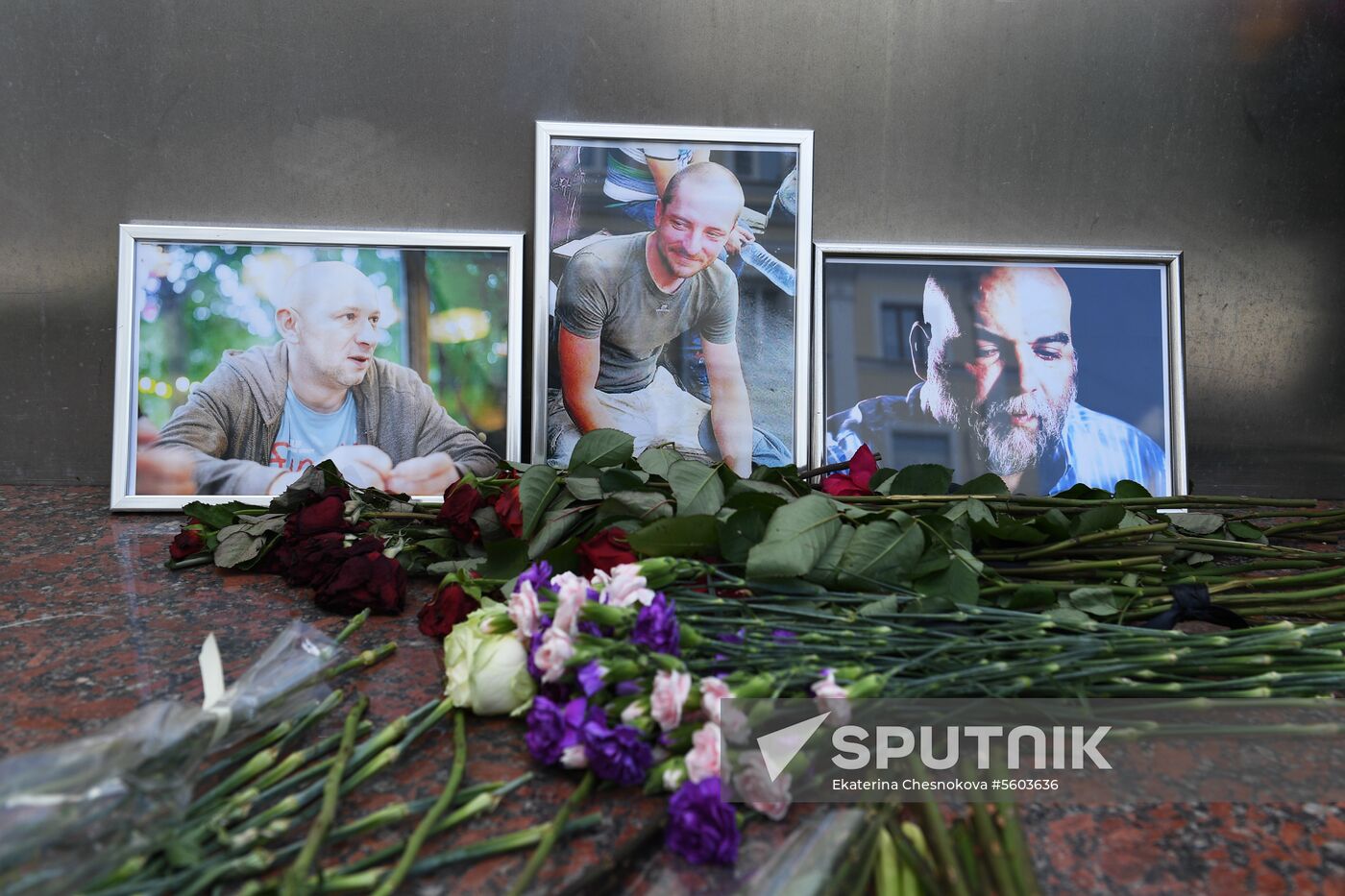 Flowers at Moscow's House of Journalists in memory of three journalists killed in Central Africa