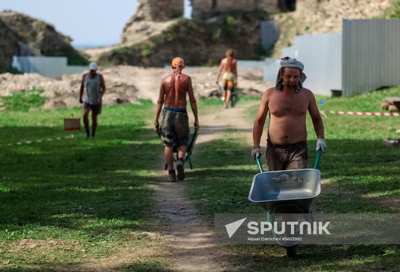 Archaeological excavations in Koporye fortress