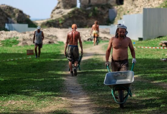 Archaeological excavations in Koporye fortress