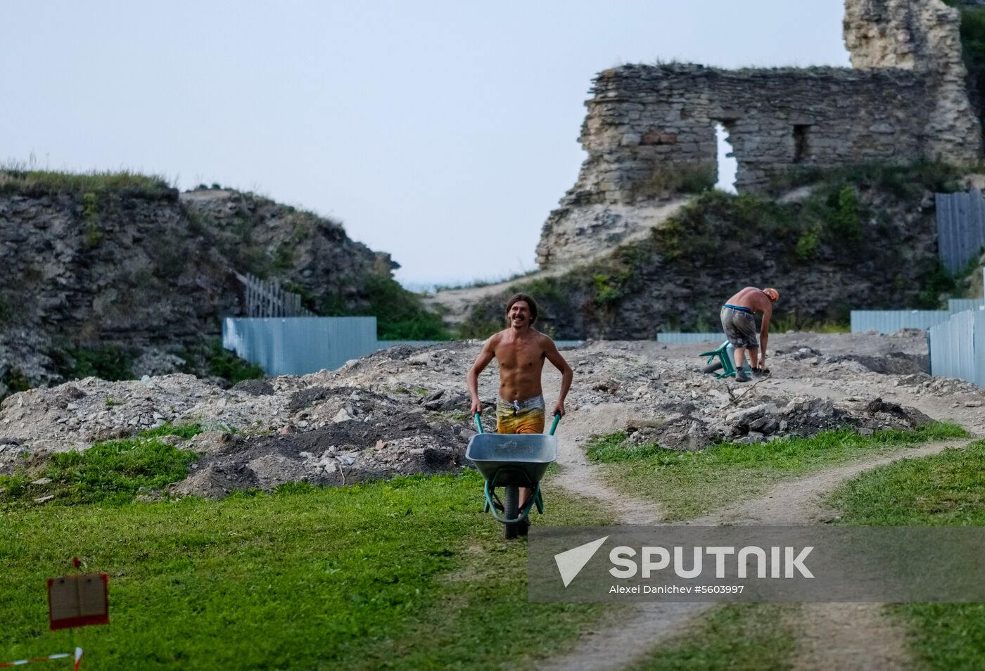 Archaeological excavations in Koporye fortress