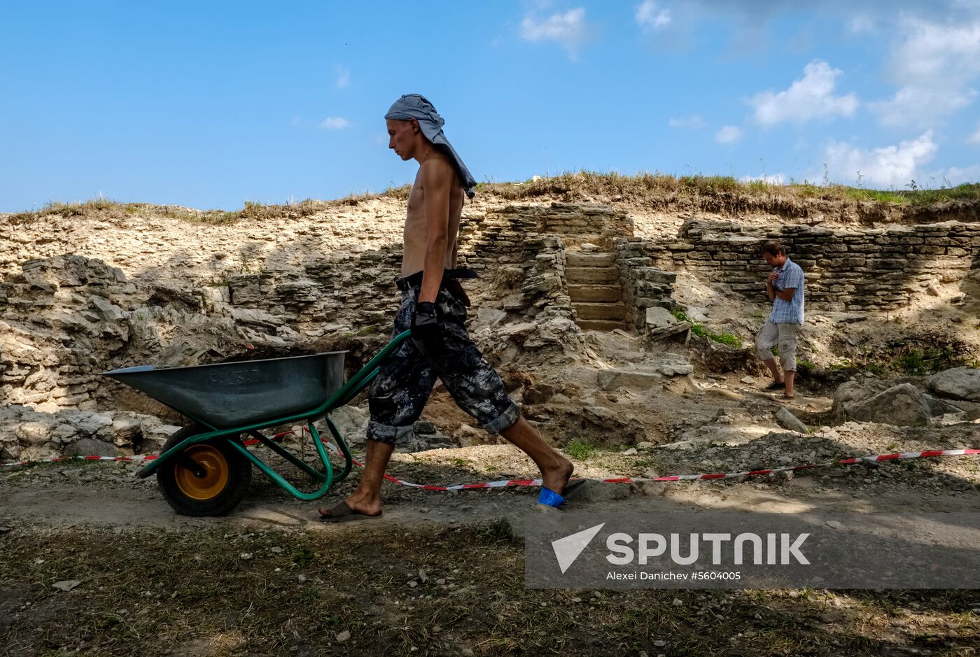 Archaeological excavations in Koporye fortress