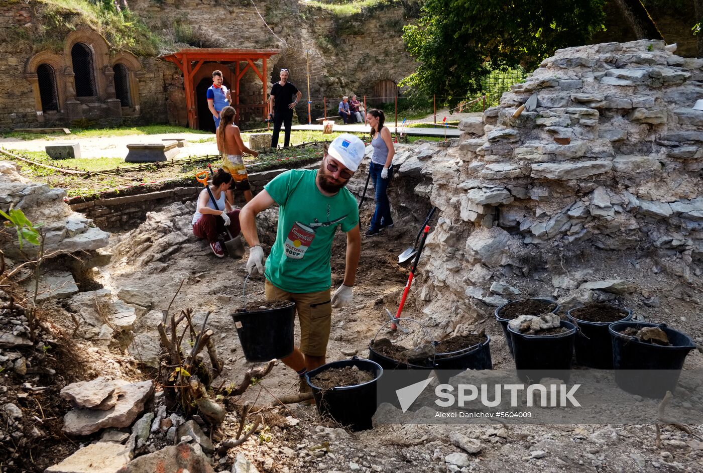Archaeological excavations in Koporye fortress