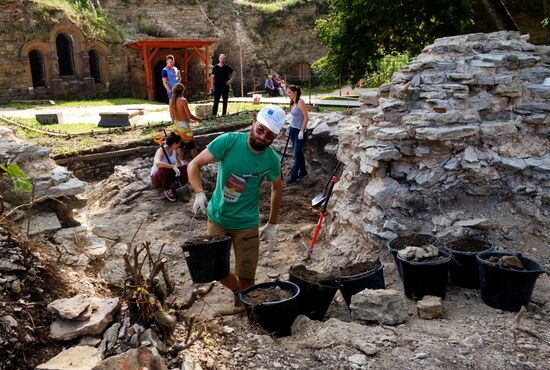 Archaeological excavations in Koporye fortress