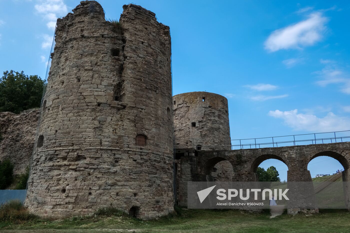 Archaeological excavations in Koporye fortress