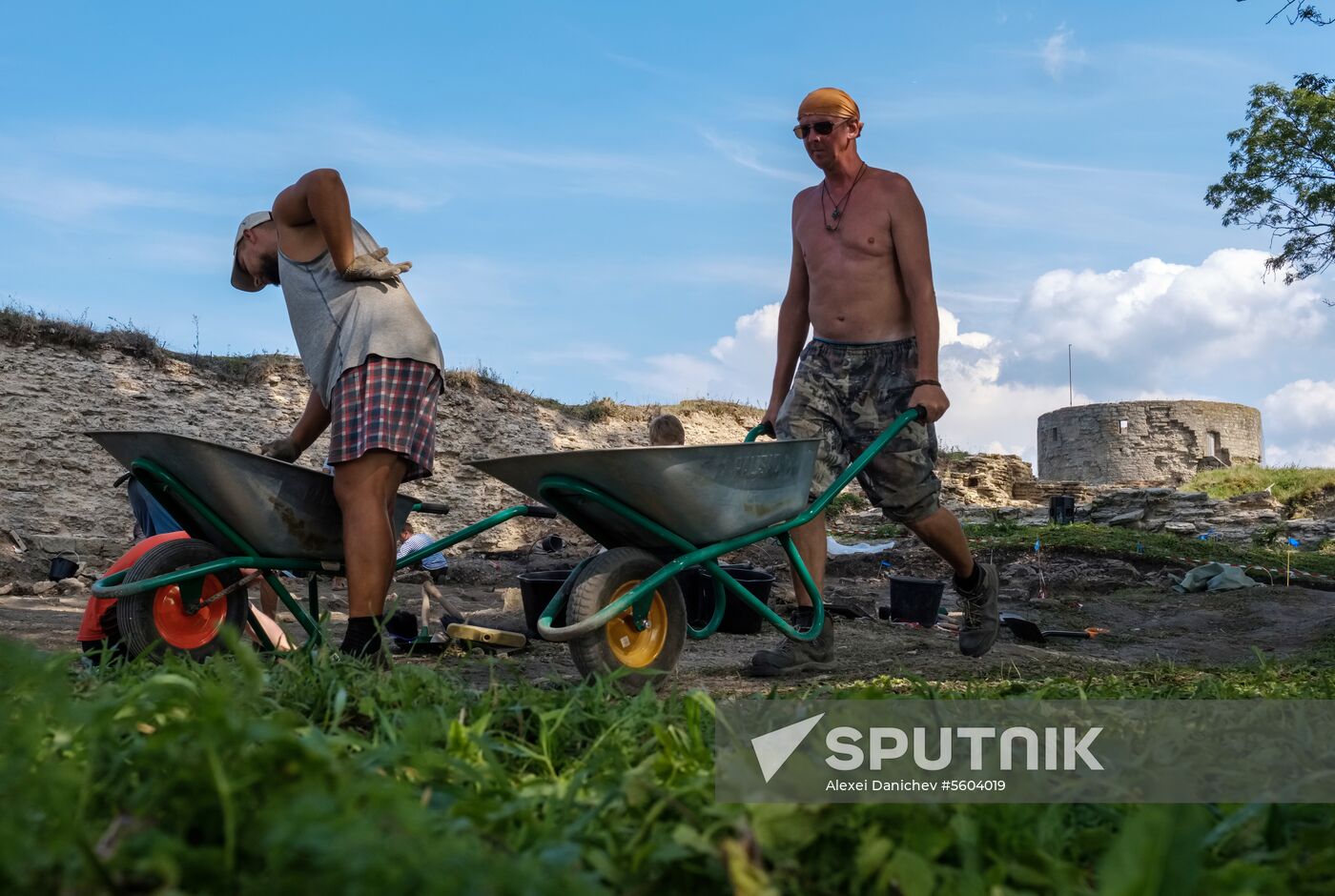 Archaeological excavations in Koporye fortress