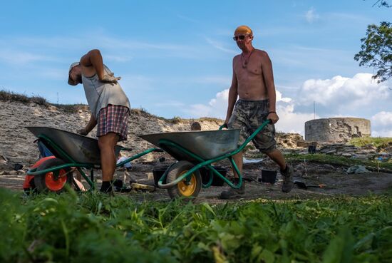 Archaeological excavations in Koporye fortress